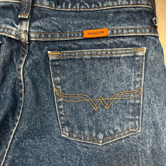 Wrangler Women’s Mid-Rise Boot Cut Jeans- Size 29 Tall. - Picture 7 of 9